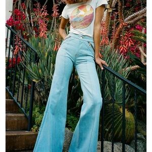 NWOT stoned immaculate side zip wide leg jeans - light denim wash (P2)